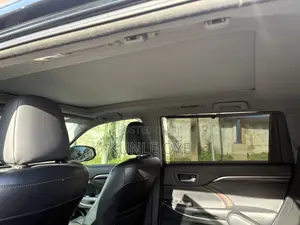 Toyota Highlander Limited Platinum 4dr SUV (3.5L 6cyl 6A) 2014 Black