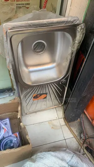 Kitchen Sink ( Single Bowl)