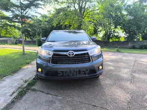 Toyota Highlander XLE 4dr SUV (3.5L 6cyl 6A) 2014 Blue