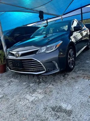 Toyota Avalon XLE Plus Sedan FWD (3.5L 6cyl 6A) 2017 Gray