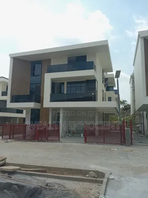 6bdrm Duplex in Guzape District for sale
