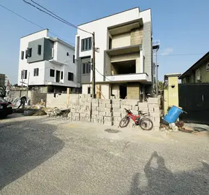 5bdrm Duplex in Adeniyi Jones Ikeja for sale