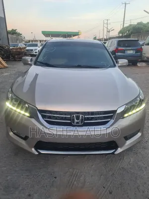 Honda Accord Touring V-6 4dr Sedan (3.5L 6cyl 6A) 2014 Gold