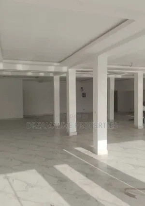 Photo - Plaza Space