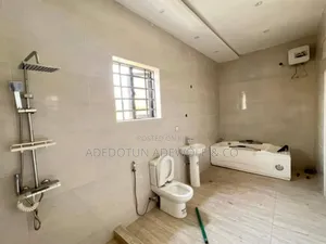 4bdrm Duplex in Heritage Estate for sale