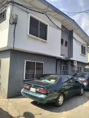 3bdrm Block of Flats in Ikeja Lagos, Allen Avenue for sale