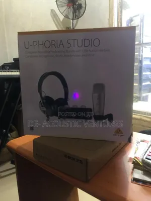 Behringer Full Package Studio Kit Headset,Souncard and Mic