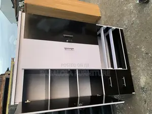 4/6 Wardrobe With Shoe Rack
