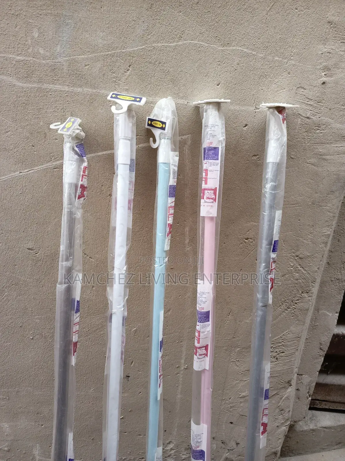 Adjustable Tension Shower Curtain Rod (No Drill)