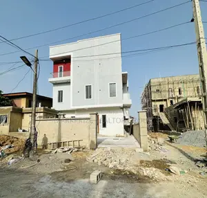 5bdrm Duplex in Adeniyi Jones Lagos for sale