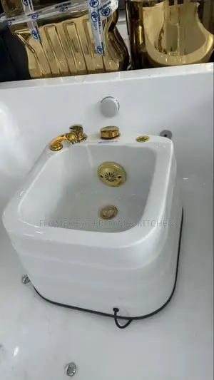 Gold and White Pedicure Bowl