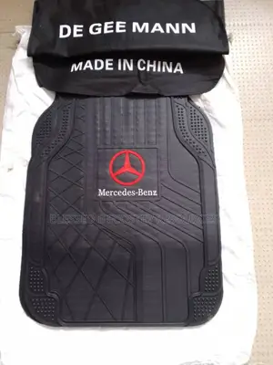 Mercedes Benz Footmart