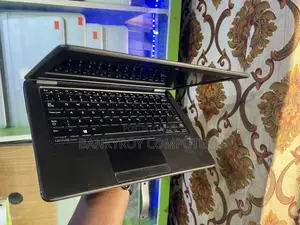 Laptop Dell Latitude 12 E7250 8GB Intel Core i5 SSD 256GB