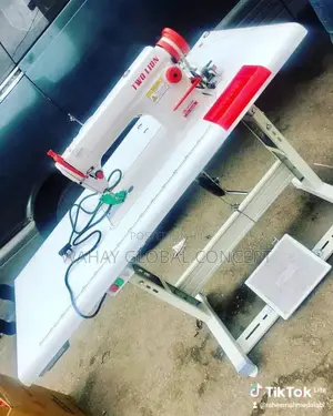 Industrial Straight Sewing Machine