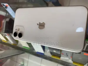 Apple iPhone 11 128 GB White