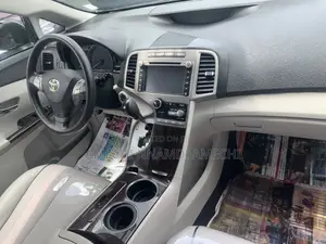 Toyota Venza Limited AWD V6 2013 Gray