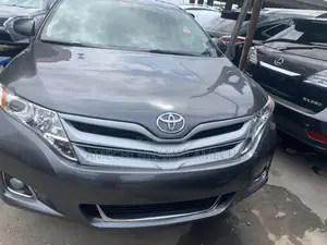 Toyota Venza Limited AWD V6 2013 Gray