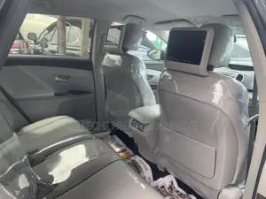 Toyota Venza Limited AWD V6 2013 Gray