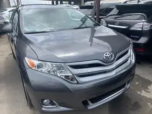 Toyota Venza Limited AWD V6 2013 Gray