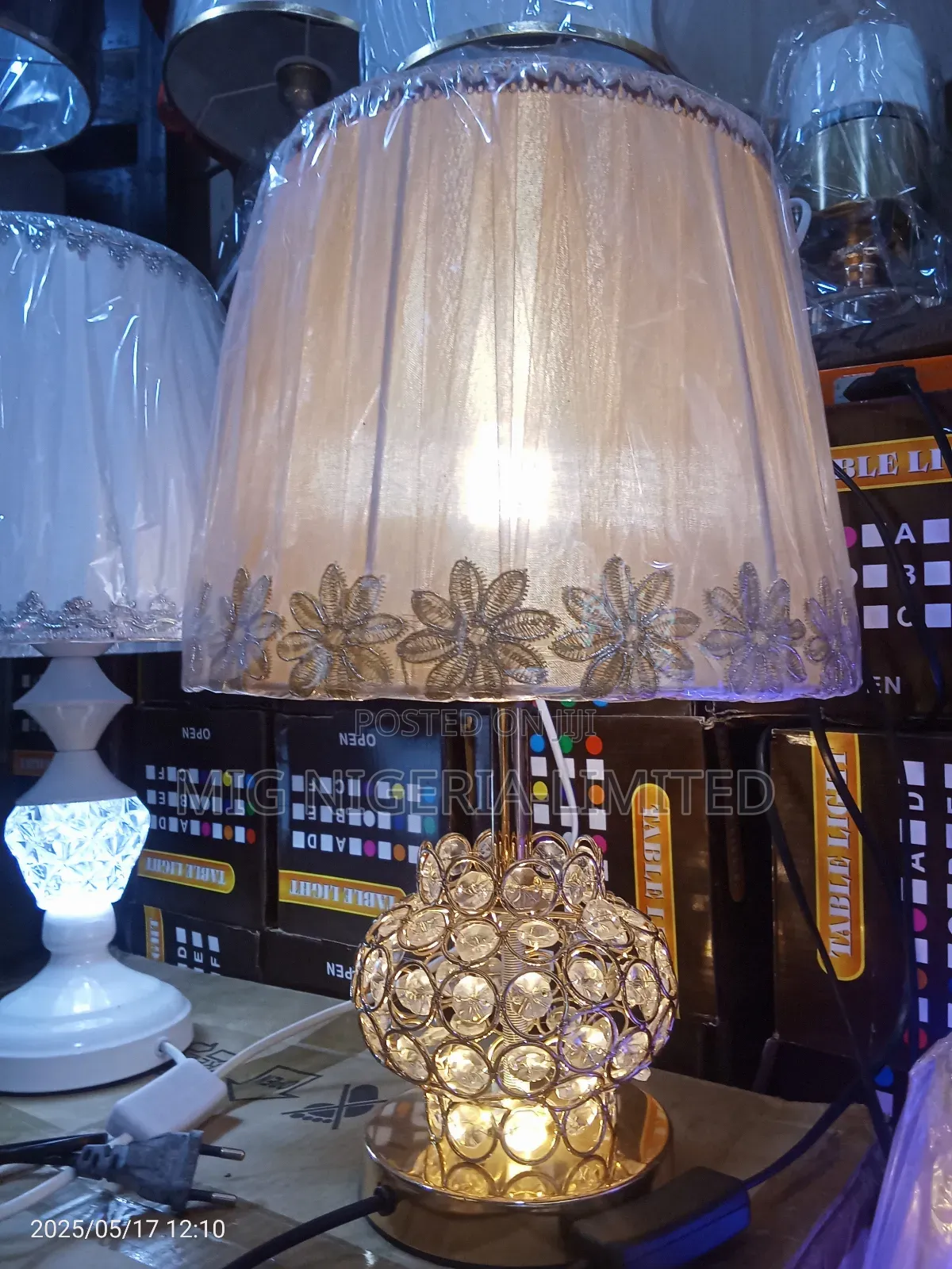 Gold Aclyric Bedroom Lamp Bedside Lamp With Light Up and Dow