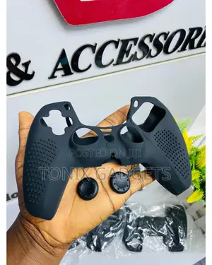 Photo - Protective/Waterproof Silicone Skin Pouch for Ps5controller