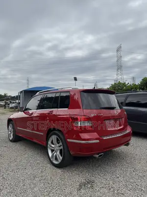 Mercedes-Benz GLK-Class 2012 Red