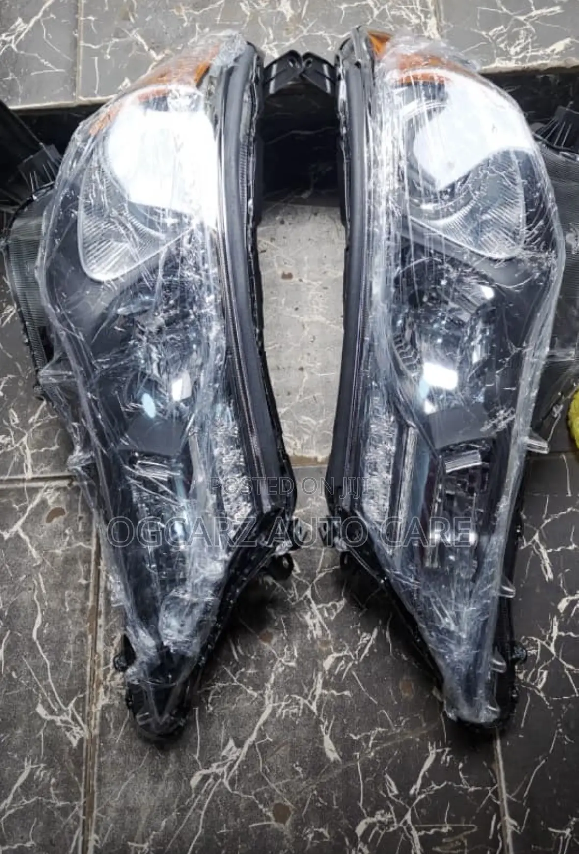Headlamp Rav4 2014 Available