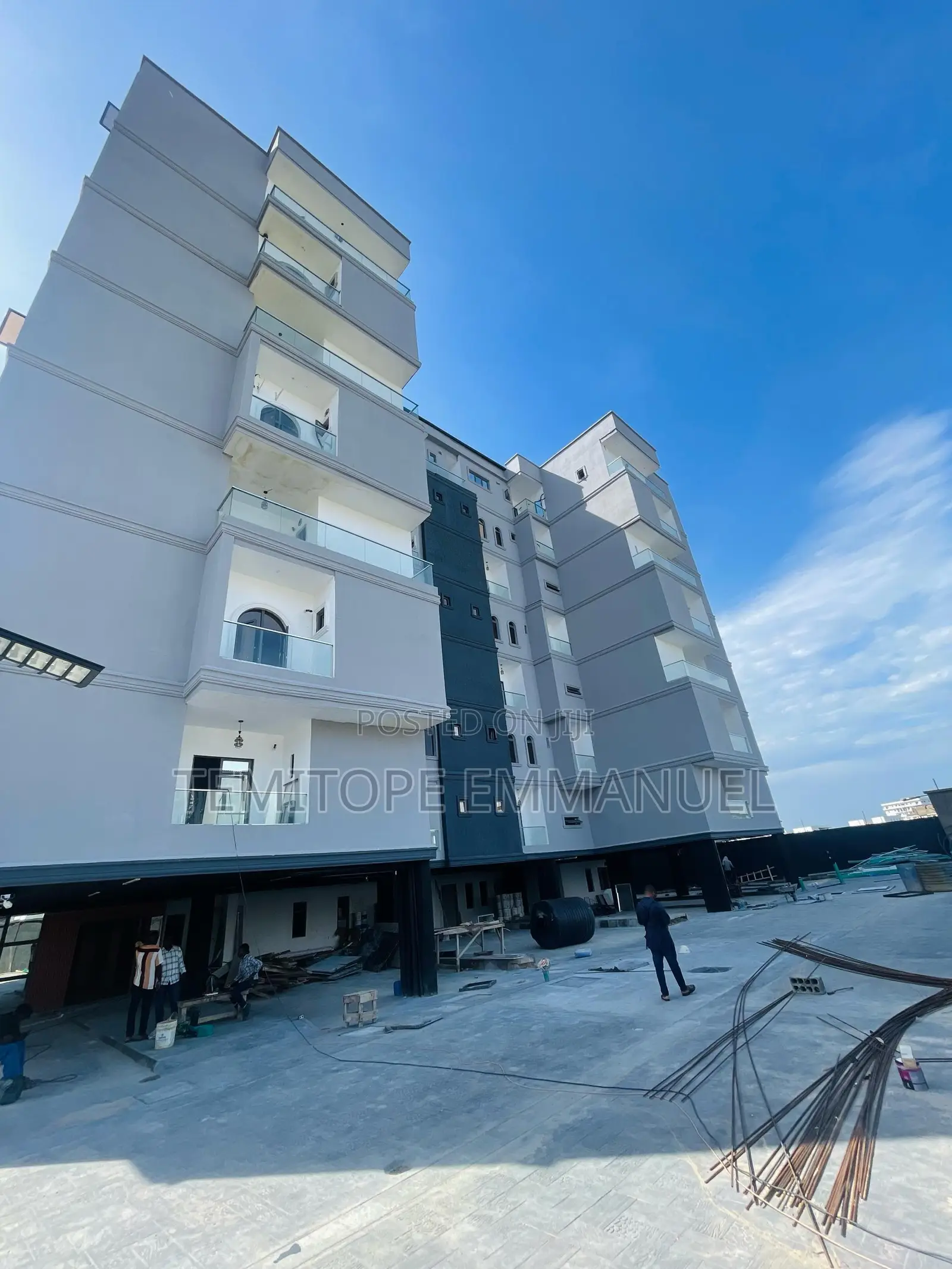 Furnished 2bdrm Block of Flats in Lekki for sale