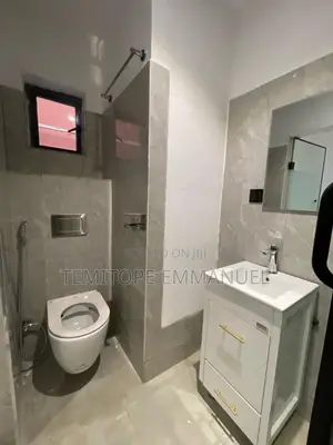 Furnished 2bdrm Block of Flats in Lekki for sale