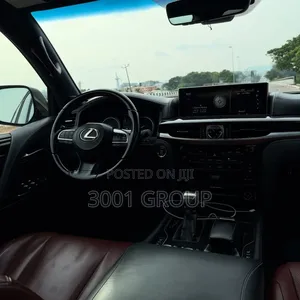 Lexus LX 2021 Silver