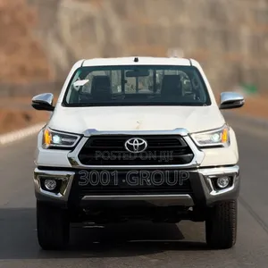 New Toyota Hilux 2024 White