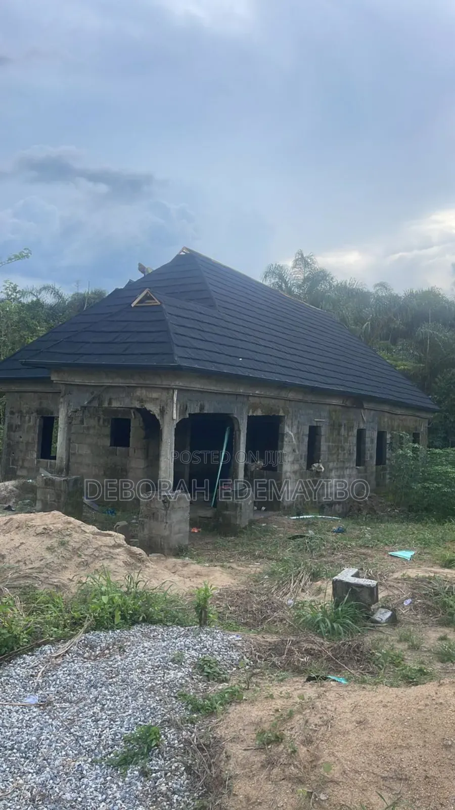 3bdrm Bungalow in Mowe ,Ofada, Obafemi-Owode for sale
