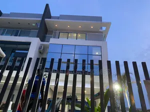 Luxury Cozy 4bedroom Duplex