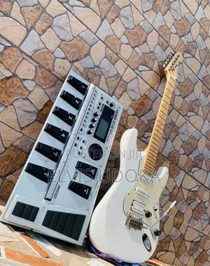 Photo - Boss Gt10 Guitar Pedal Multi Effects Processor