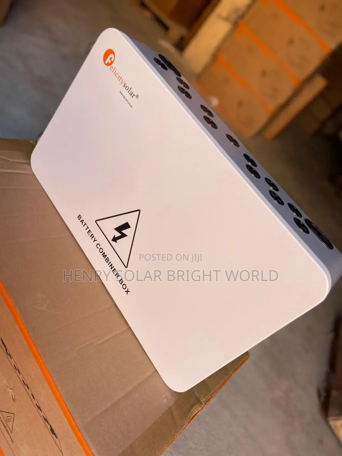 Felicity 200a Battery Combiner Box