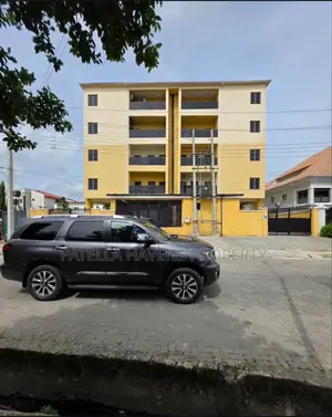 2bdrm Apartment in Lekki Phase 1 for sale