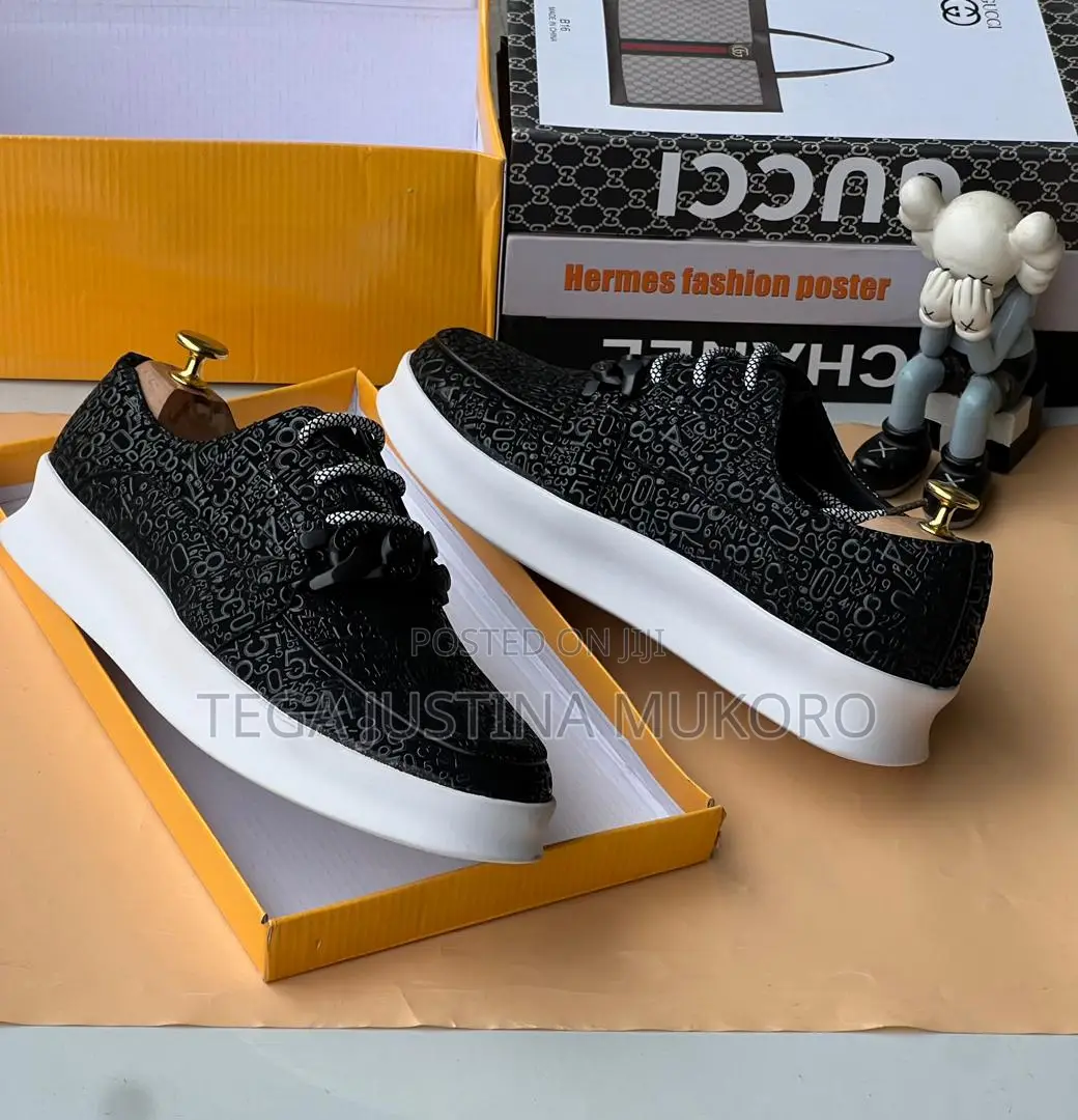 New Design Louis Vuitton Flat Shoes