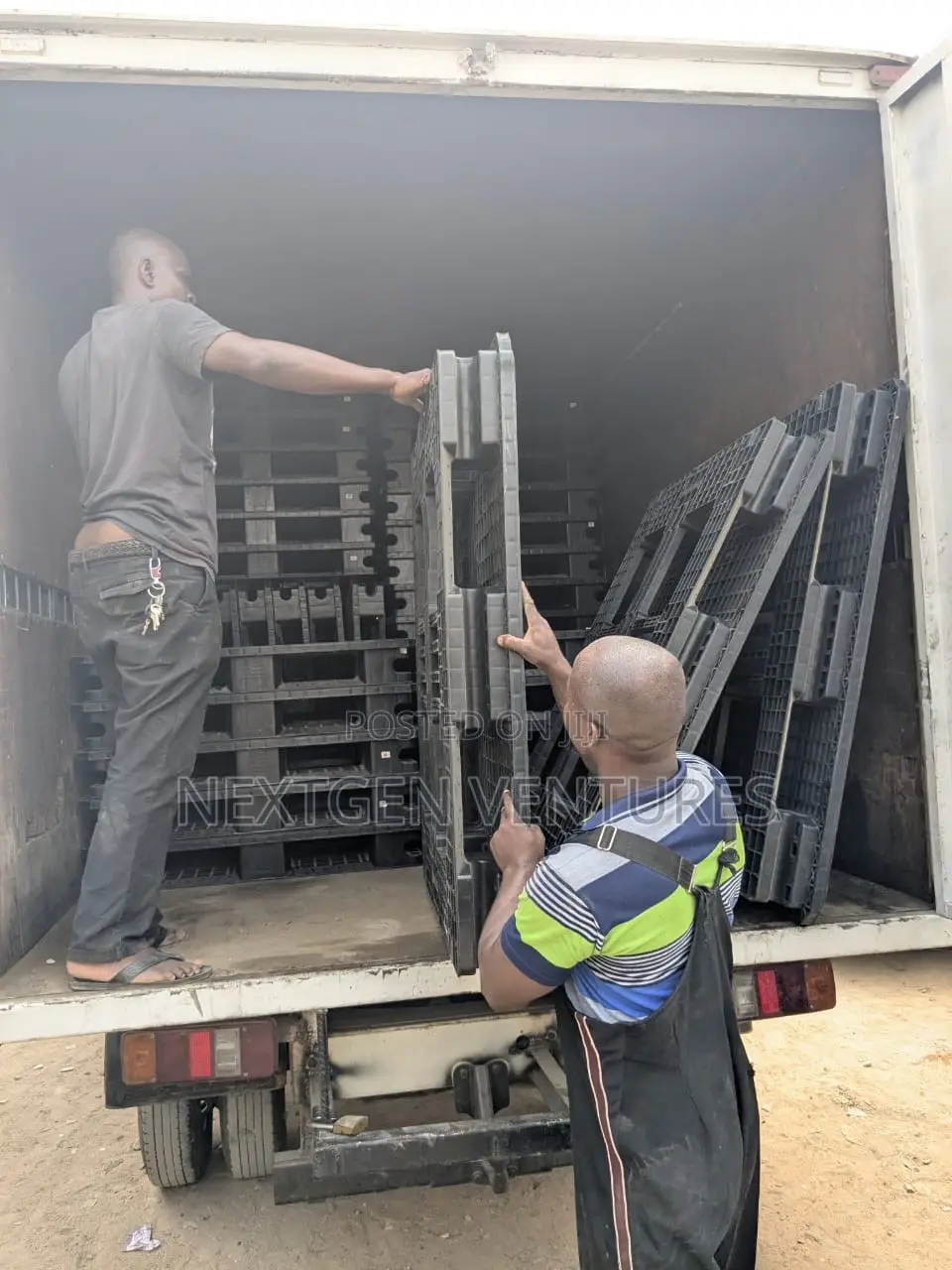 Rubber Plastic Pallets 6000kg Capacity