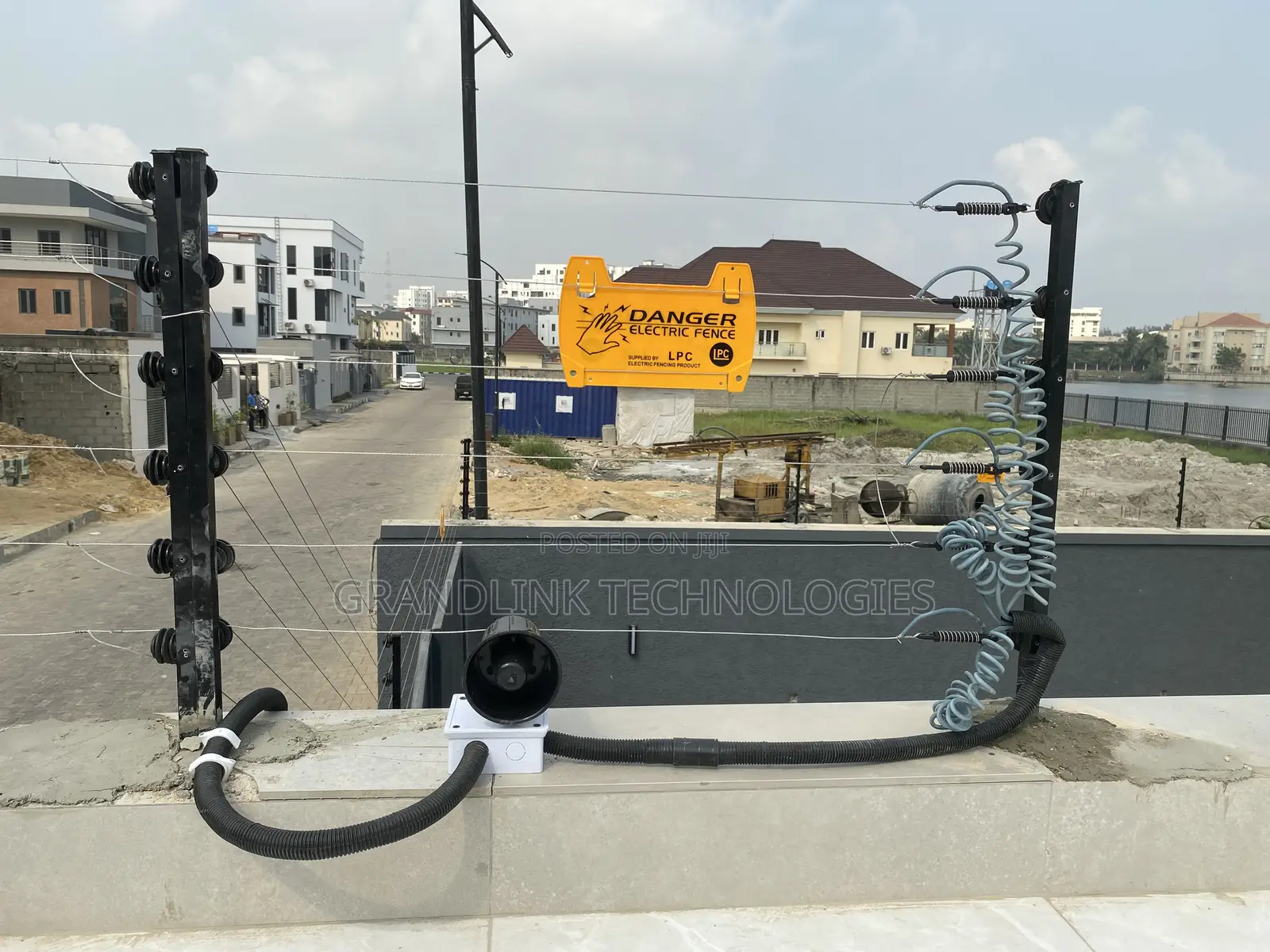 Electric Fence Installer