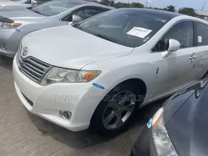 Toyota Venza 2011 White