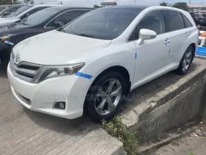 Toyota Venza Limited 4dr Wagon AWD (3.5L 6cyl 6A) 2014 White