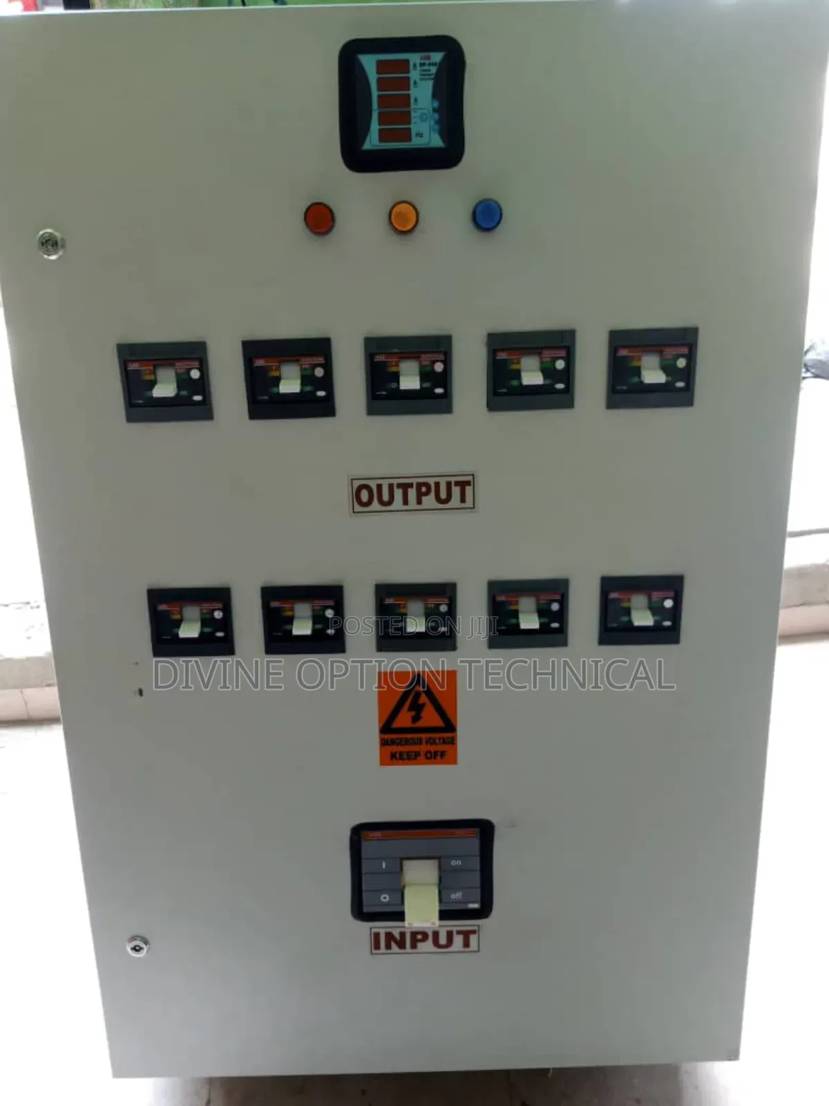 1000a Main Breaker Panel With 25 Outgoing 100a Breakers