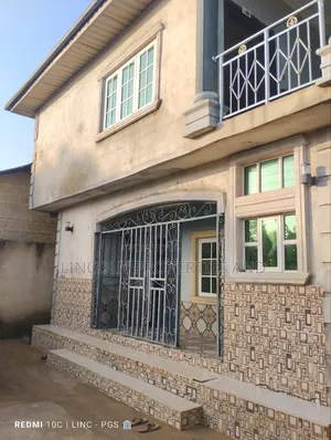 Photo - 5bdrm Block of Flats in Storey Building, Uyo for sale