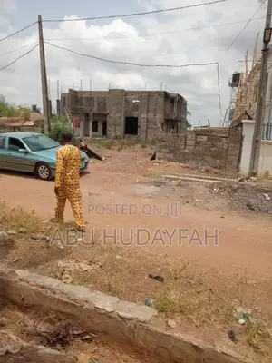 Uncompleted Five Bedroom Duplex Behind Shoprite G.R.A Fate