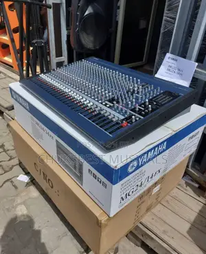 Original Yamaha Mixer Mg24