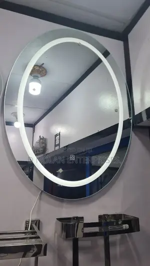 Led Mirror and Plain Mirror