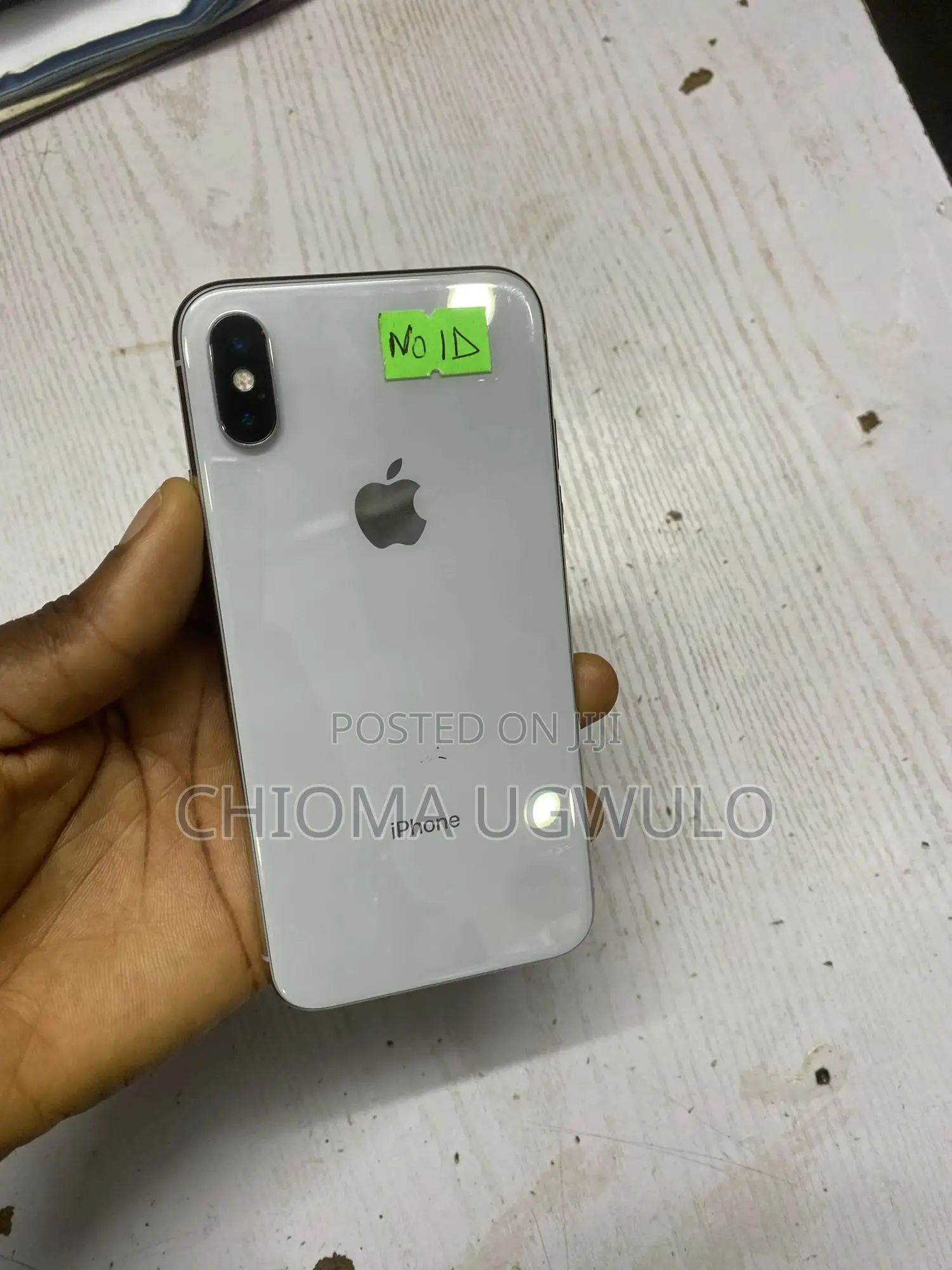 Apple iPhone X 64 GB White