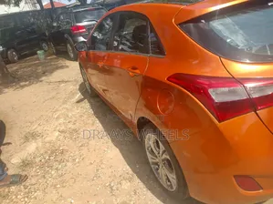 Hyundai i30 2014 Orange