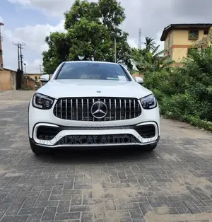 Photo - Mercedes-Benz GLC-Class 2019 White