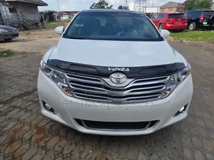 Toyota Venza 2010 White